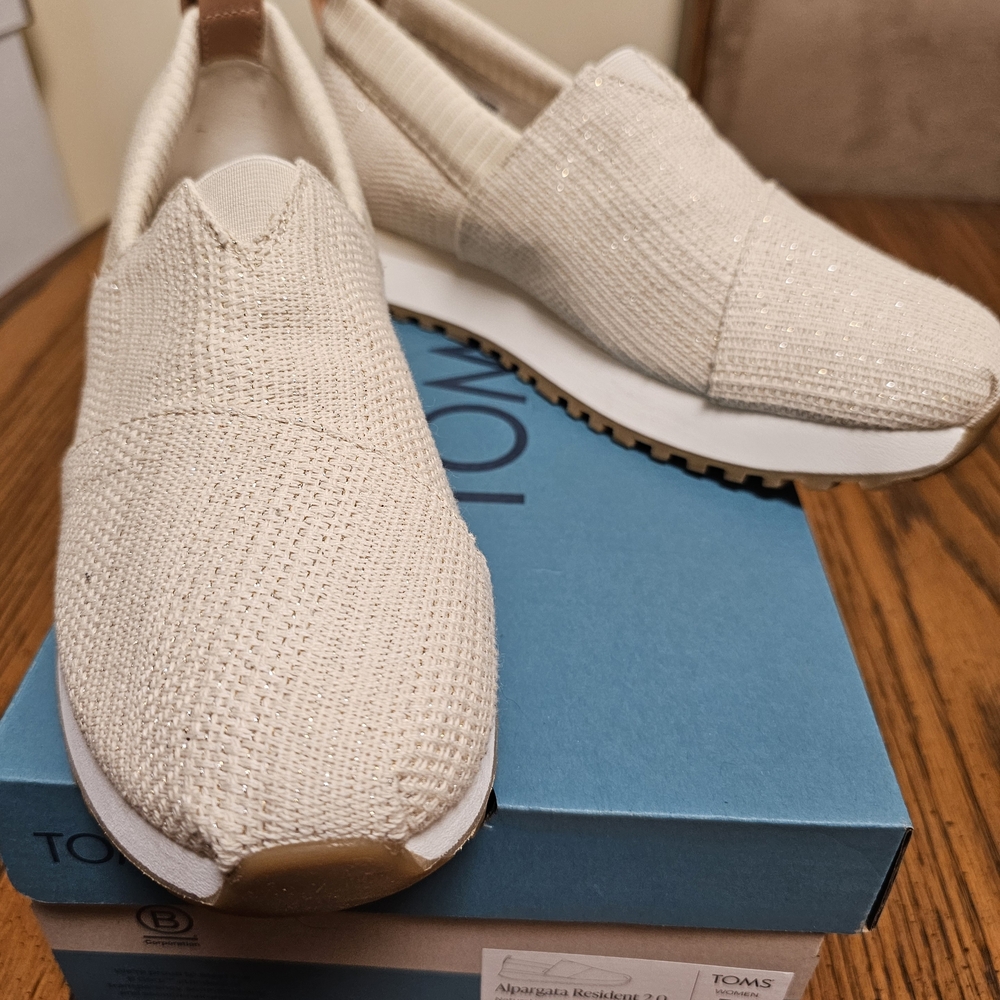 TOMS Cream Slip-On Shoes BNIB